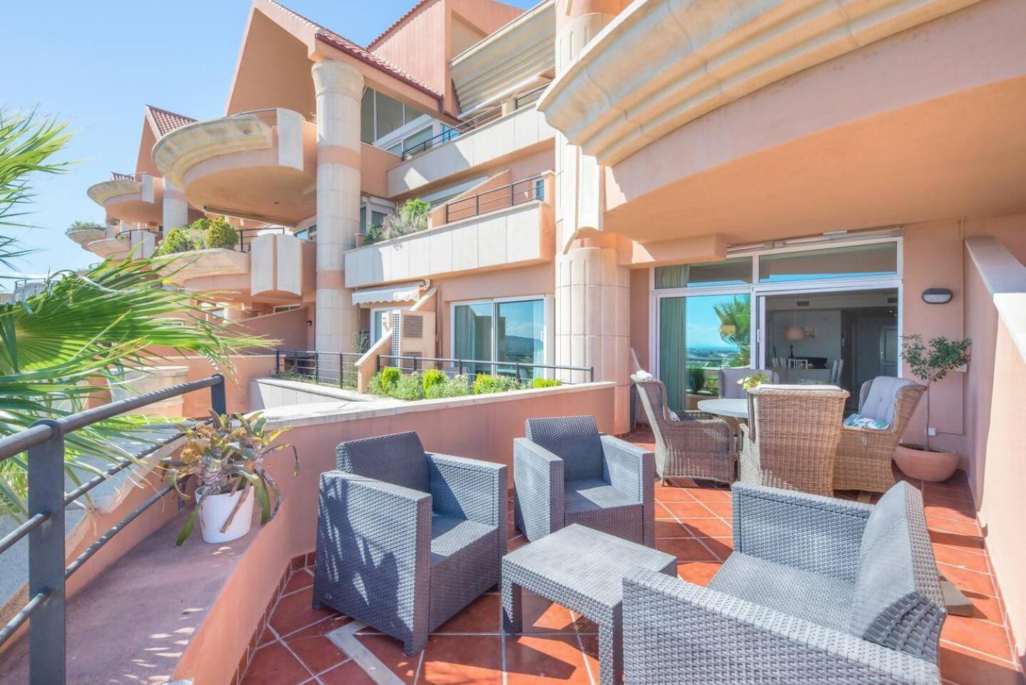 Magna Apartment Marbella