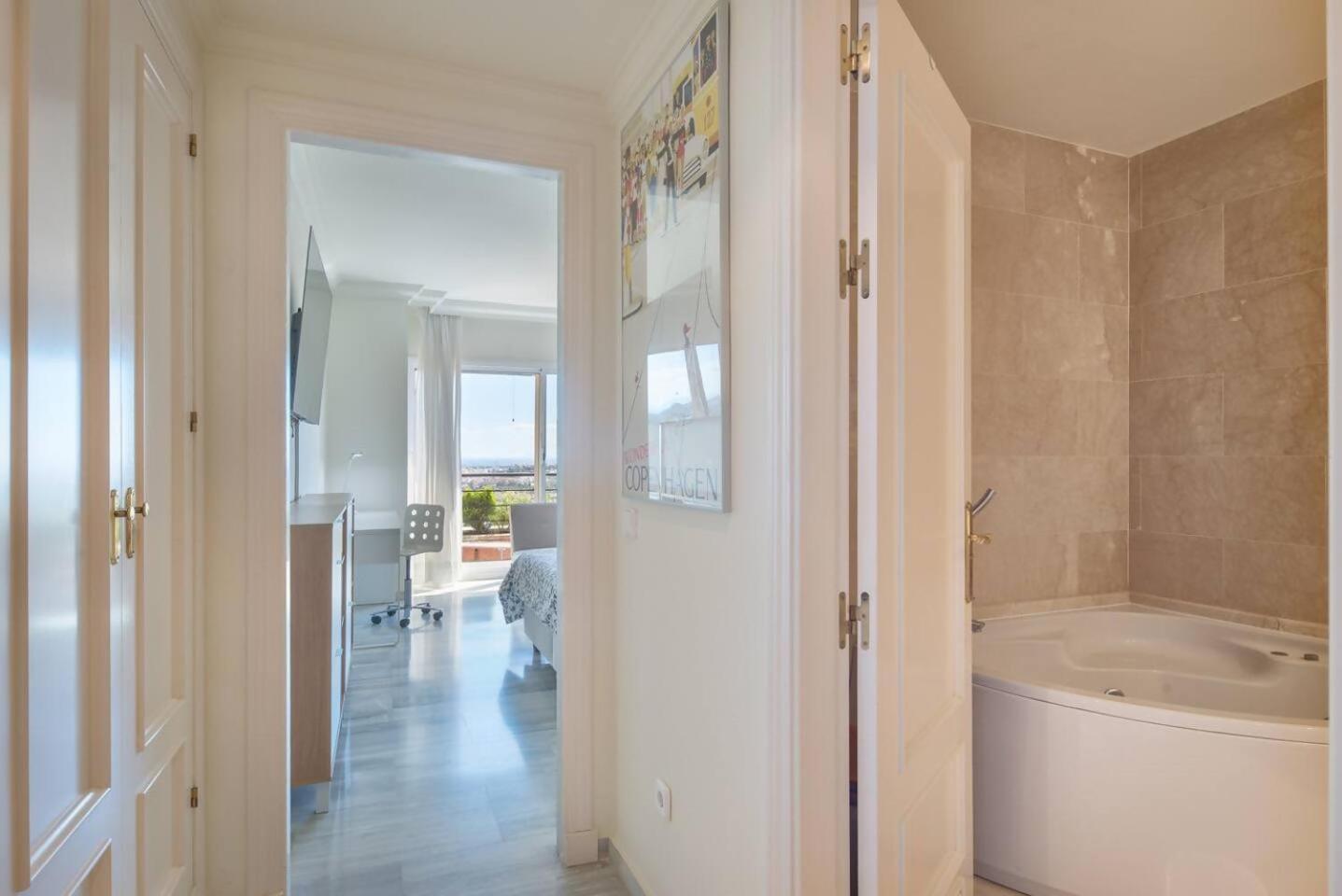 Magna Apartment *